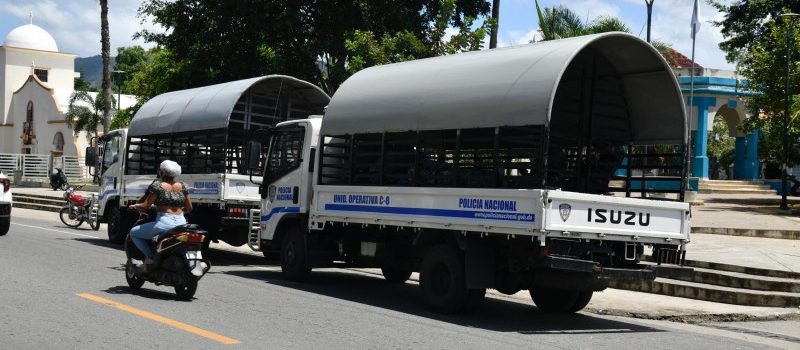 Presencia policial en Villa Altagracia ante posible protesta por peaje del km 32