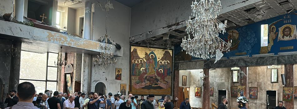 Un atentado suicida en iglesia deja al manos 20 muertos en Siria