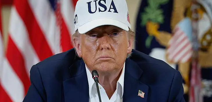 Trump anuncia arancel del 30% a México por «no hacer suficiente» para frenar el narcotráfico y Sheinbaum confía en llegar a un acuerdo