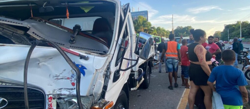 24 muertos y más de 2,500 accidentes de tránsito en 11 días
