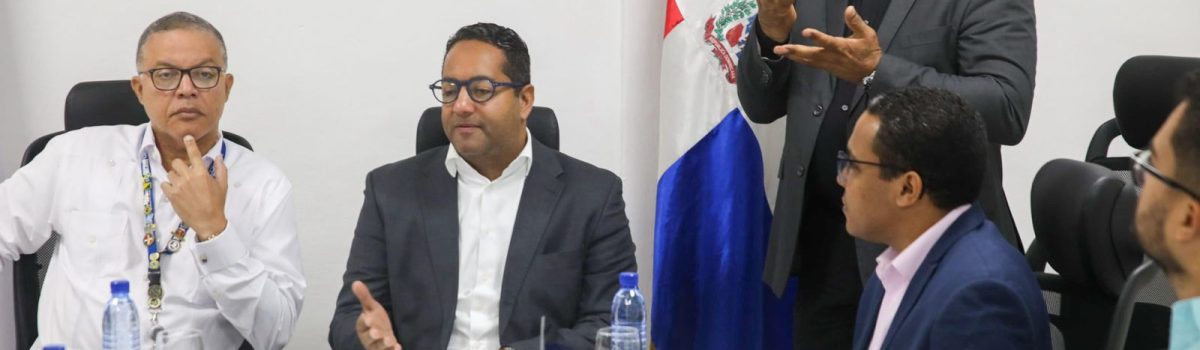 Buscan impulsar el aprendizaje de lengua de señas en el país