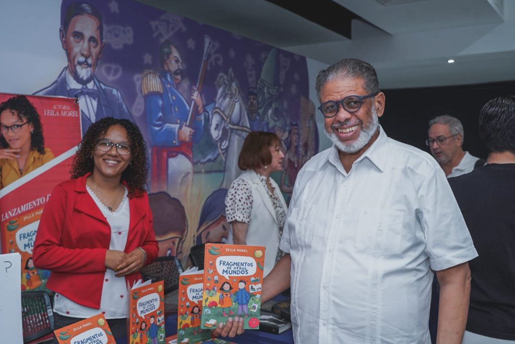 WhatsApp-Image-2025-09-30-at-10.48.18-AM-1024x684 Impulsan escritoras dominicanas en la FIL