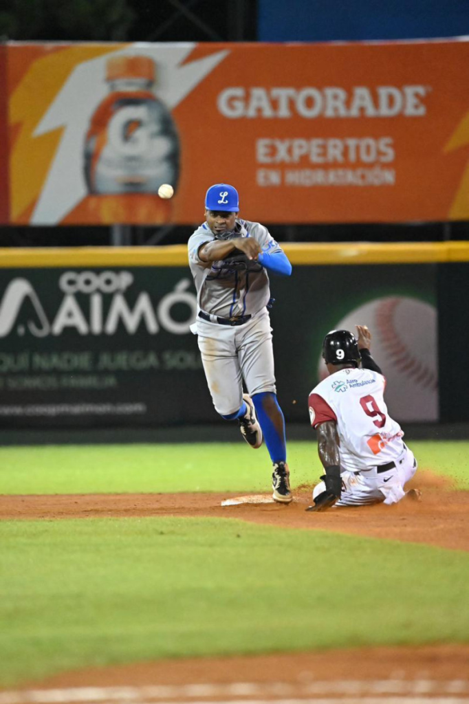 image-100-682x1024 LIDOM reanudará su torneo el lunes con tres encuentros reasignados