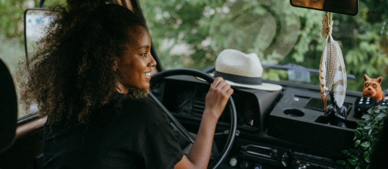 7 de cada 10 mujeres han sido acosadas mientras conducen