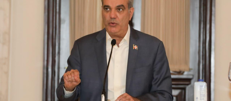 Abinader se reunirá a las 6:30 p. m. con el COE; pronostican lluvias por tormenta Melissa