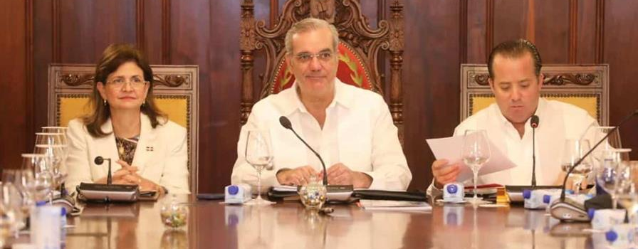 Gobierno decide por paquete de medidas de más impacto positivo