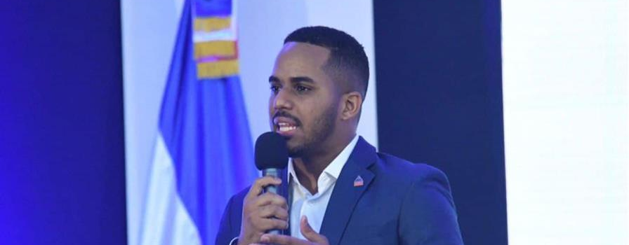 Presidente destituye al rector del ITLA