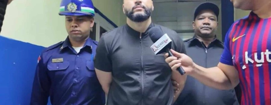 Médico es acusado de violar a paciente; tenía tres denuncias previas